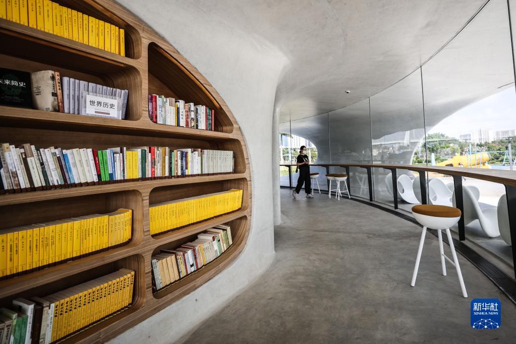 Biblioteca Yundong di Haikou, dove la bellezza incontra il profumo dei libri