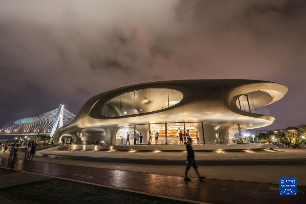 Biblioteca Yundong di Haikou, dove la bellezza incontra il profumo dei libri