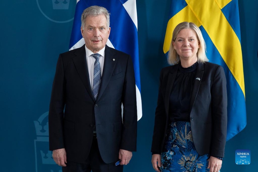 Svezia e Finlandia presentano le loro candidature alla NATO