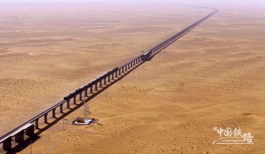 Cina: aperta la ferrovia Hotan-Ruoqiang, il primo anello ferroviario del deserto del mondo