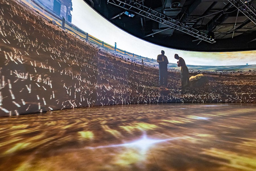 Chongqing: la mostra immersiva dei maestri d'arte dà vita a dipinti famosi