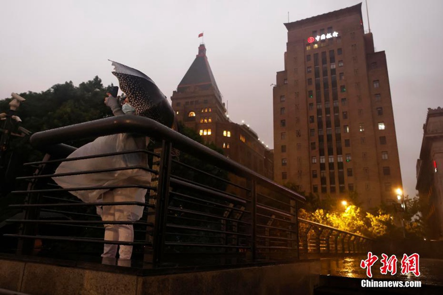 Shanghai: temporaneamente chiusa l'illuminazione del paesaggio di Shanghai a causa dell'imminente Hinnamnor