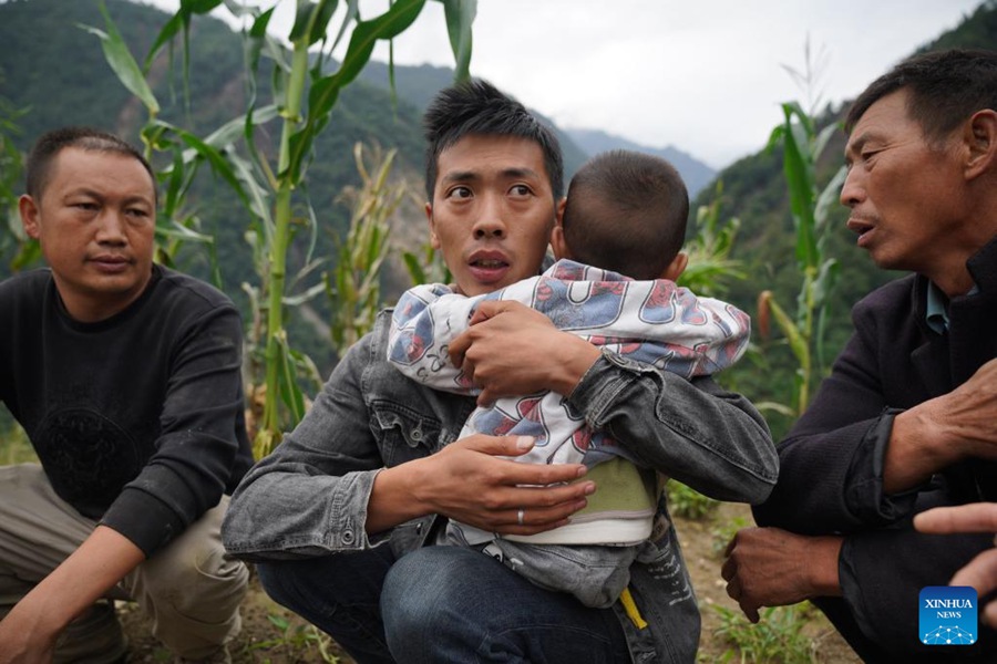 Sichuan: i soccorritori aprono un 