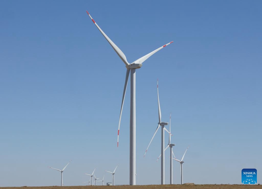 Kazakistan: alleviata la carenza di energia grazie al parco eolico costruito dalla Cina