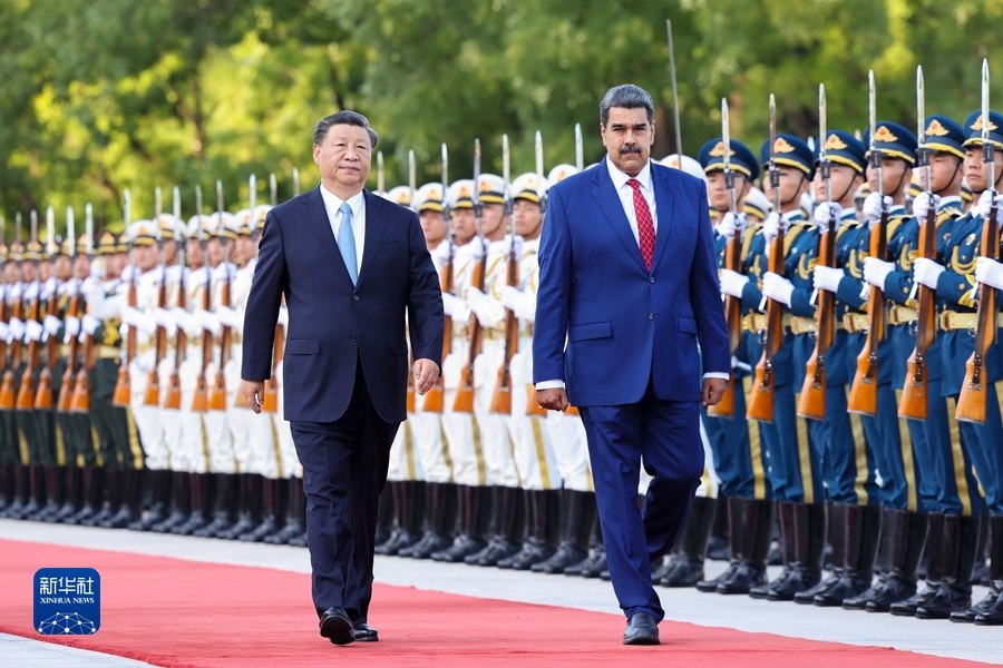 Colloquio tra Xi Jinping e il presidente venezuelano Maduro