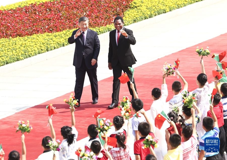 Beijing: colloquio tra Xi Jinping e il presidente dello Zambia, Hakainde Hichilema