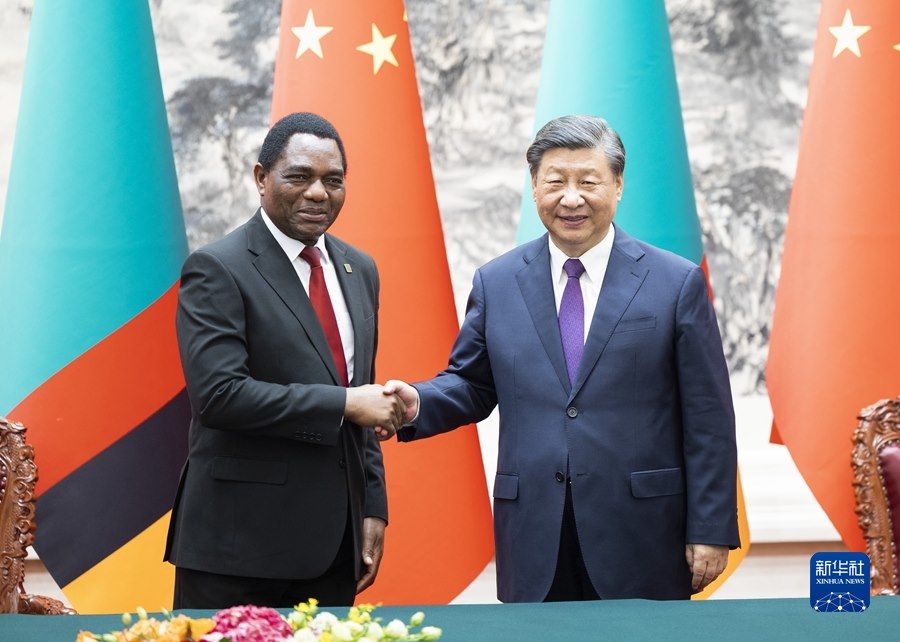 Beijing: colloquio tra Xi Jinping e il presidente dello Zambia, Hakainde Hichilema