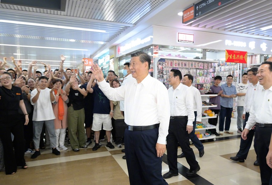 Zhejiang, Xi Jinping in visita d'ispezione a Jinhua