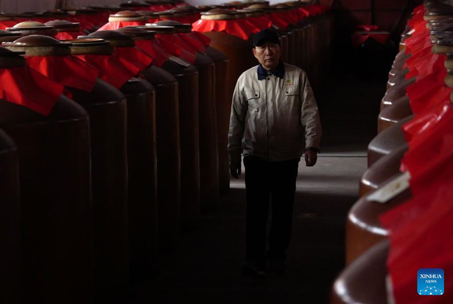 Uno sguardo alla produzione tradizionale di Baijiu nella contea di Baofeng, Henan