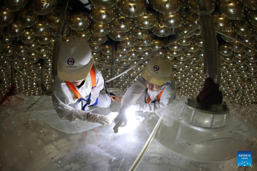 Osservatorio sotterraneo di neutrini in costruzione a Jiangmen