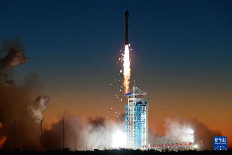 Cina, lanciati con successo satelliti Siwei Gaojing-2 03 e 2 04