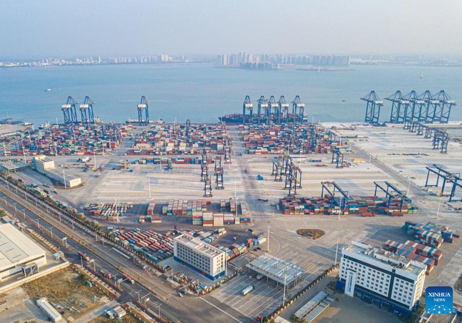 Porto di Yangpu, a Hainan: traffico container in aumento del 9,2% su base annua