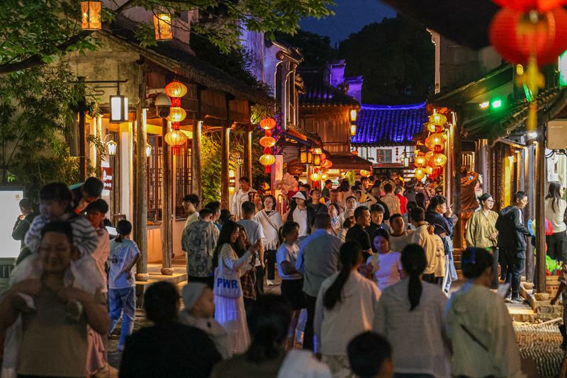 314 milioni di viaggi domestici durante le vacanze del Primo Maggio 2025 in Cina