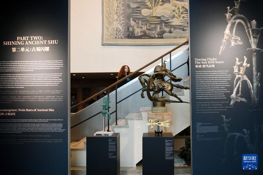 Mostra "La luce del sole – L'antica civiltà Shu e il mondo" presso la sede delle Nazioni Unite a New York. (9 giugno 2025 - Xinhua/Li Rui)