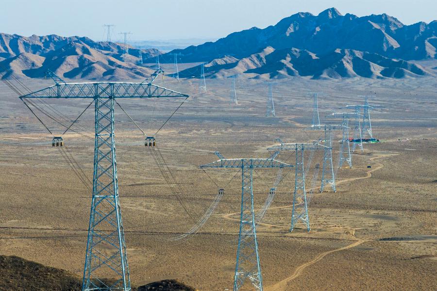 Nuovo progetto di trasmissione ad altissima tensione inizia a trasmettere energia dallo Xinjiang a Chongqing