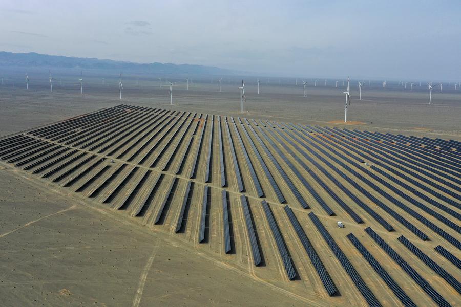 Nuovo progetto di trasmissione ad altissima tensione inizia a trasmettere energia dallo Xinjiang a Chongqing