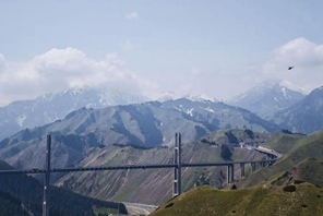 Emozioni alle stelle nel turismo a bassa quota dello Xinjiang