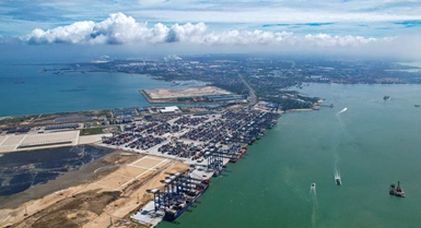 Commercio estero della Cina mostra resilienza in un contesto globale complesso