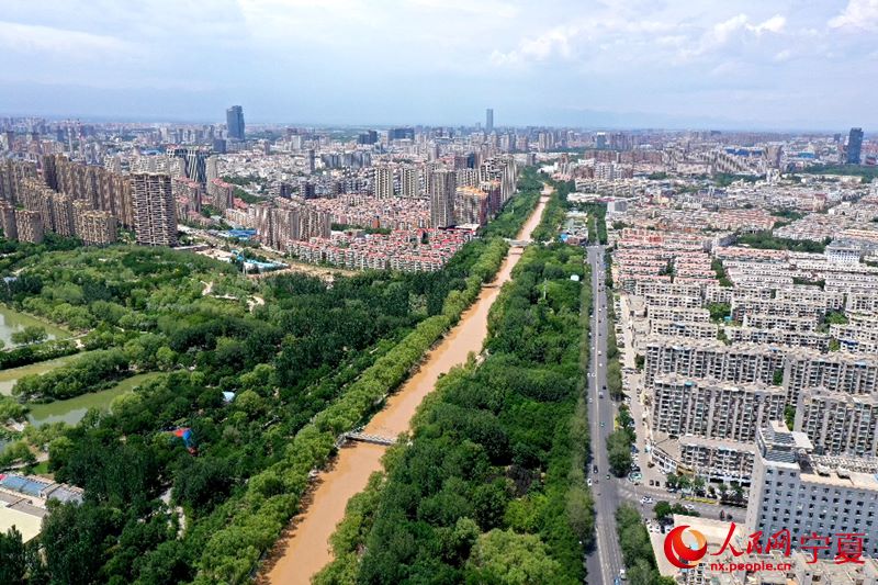 Il canale Tanglai attraversa la città. (Quotidiano del Popolo Online/Liang Hongxin)