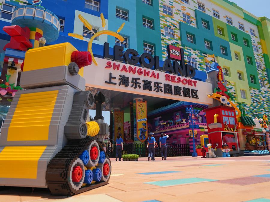 Vista del LEGOLAND Shanghai Resort a Shanghai, nella Cina orientale. (3 luglio 2025 - Xinhua/Ding Ting)