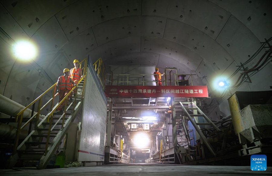 Completati gli scavi del tunnel sotto il fiume Yangtze della linea 12 della metropolitana di Wuhan