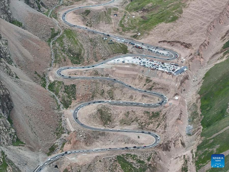 L'autostrada Duku in Cina registra un boom turistico durante l'estate