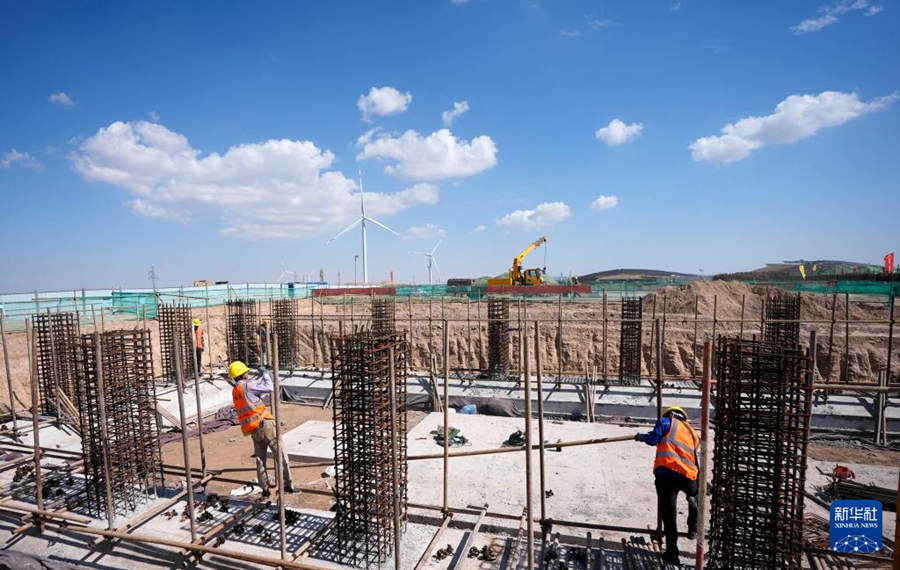 Progetto fotovoltaico da 3.000 MW avanza costantemente a Zhongwei, Ningxia