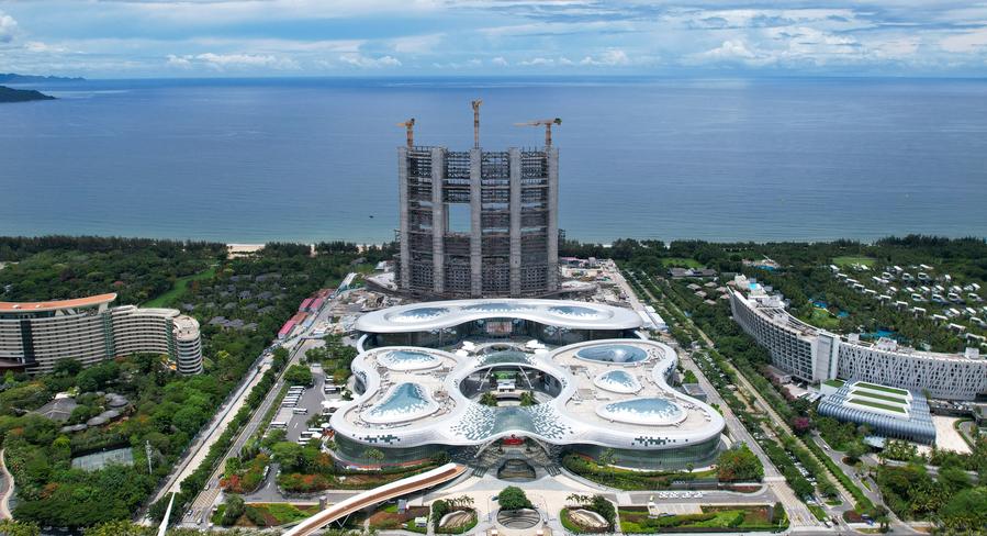 Centro commerciale duty-free a Sanya, nella provincia meridionale cinese di Hainan. (29 maggio 2025 - Xinhua/Yang Guanyu)