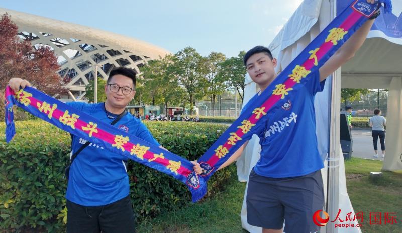 Xuzhou accoglie migliaia di tifosi per la Jiangsu City Football League