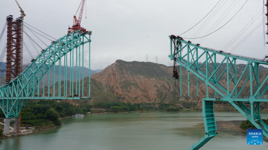 Incidente di un ponte in costruzione nella Cina nordoccidentale, 12 vittime