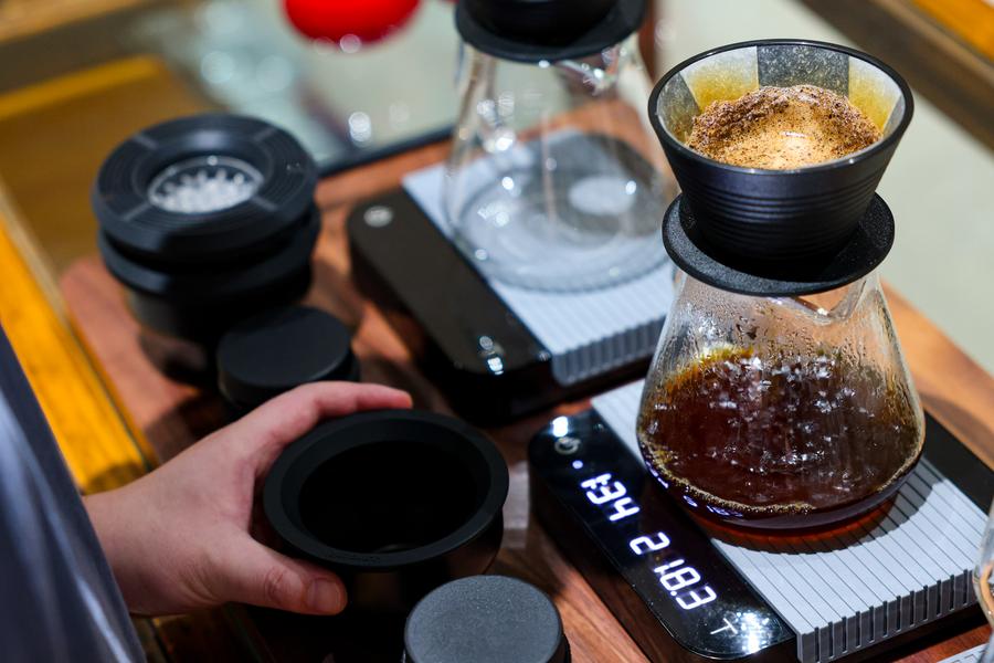 Un italiano scopre caffè di livello mondiale in un'inaspettata città di altopiano della Cina