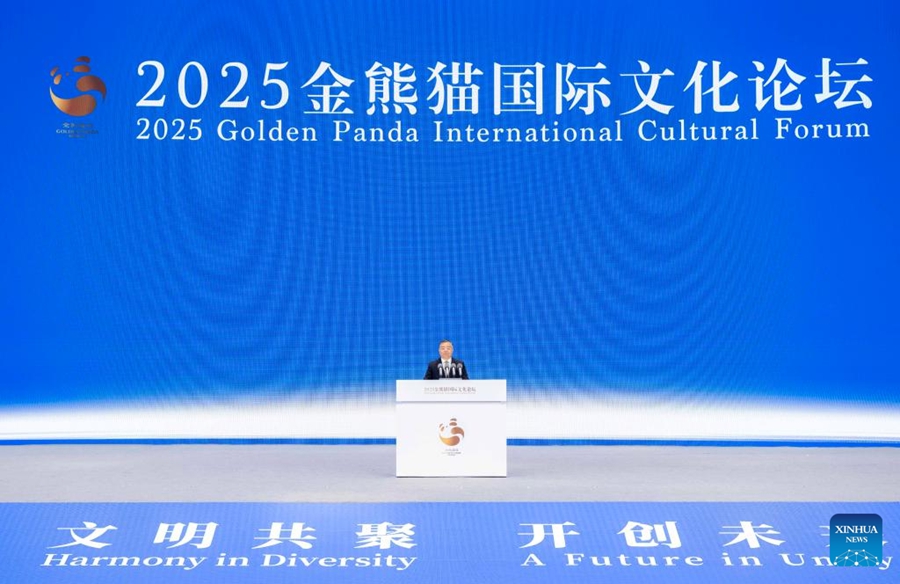 Chengdu: tenuto il Forum Culturale Internazionale Panda d'Oro 2025