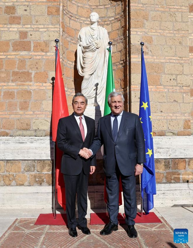 Colloquio fra Wang Yi e Antonio Tajani