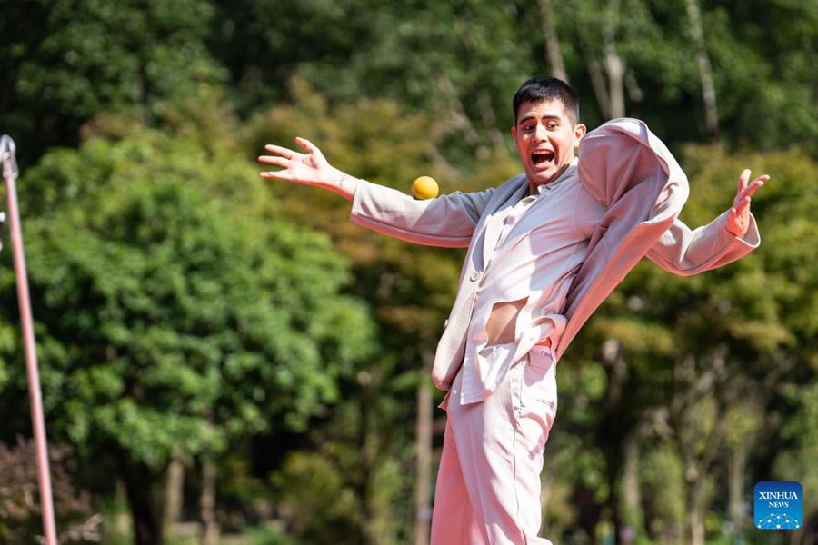 Prende il via il Zhangjiajie International New Acrobatic Theater Festival