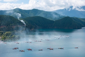 Inaugurato il primo Festival del Giro del Monte e del Lago Lugu in Sichuan