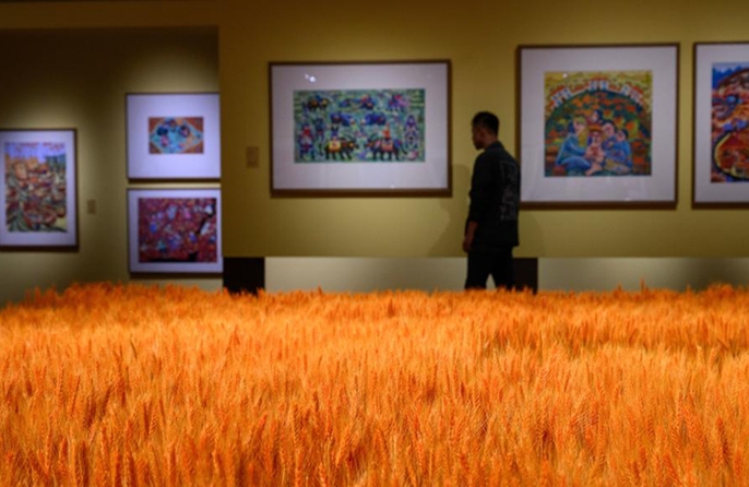 "Pennellate colorate sulla terra: mostra di dipinti dei contadini cinesi 2025" si apre a Beijing