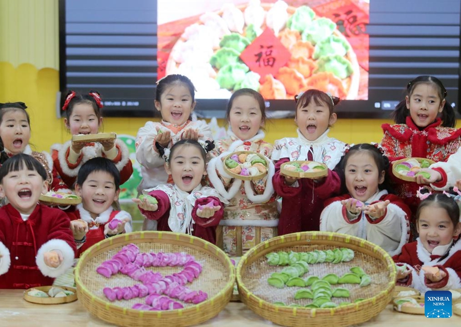 Celebrazioni in tutta la Cina per il Solstizio d'Inverno