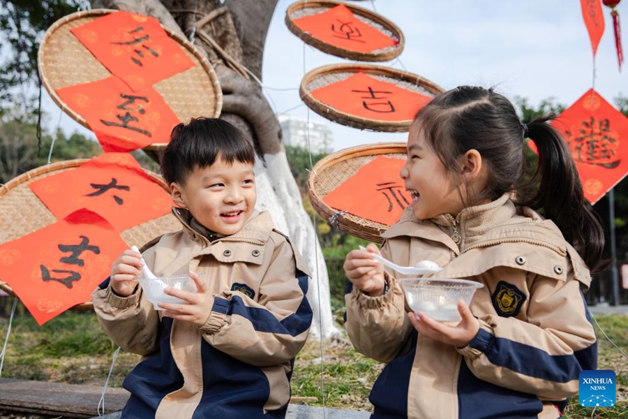 Celebrazioni in tutta la Cina per il Solstizio d'Inverno