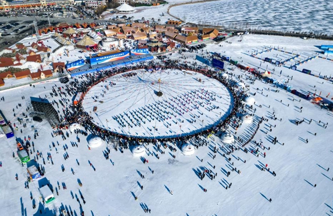 Inaugurato il 24° Festival Culturale e Turistico di Pesca e Caccia sul Ghiaccio del Lago Chagan