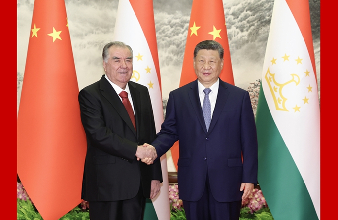 Xi Jinping incontra il Presidente tagiko Emomali Rahmon