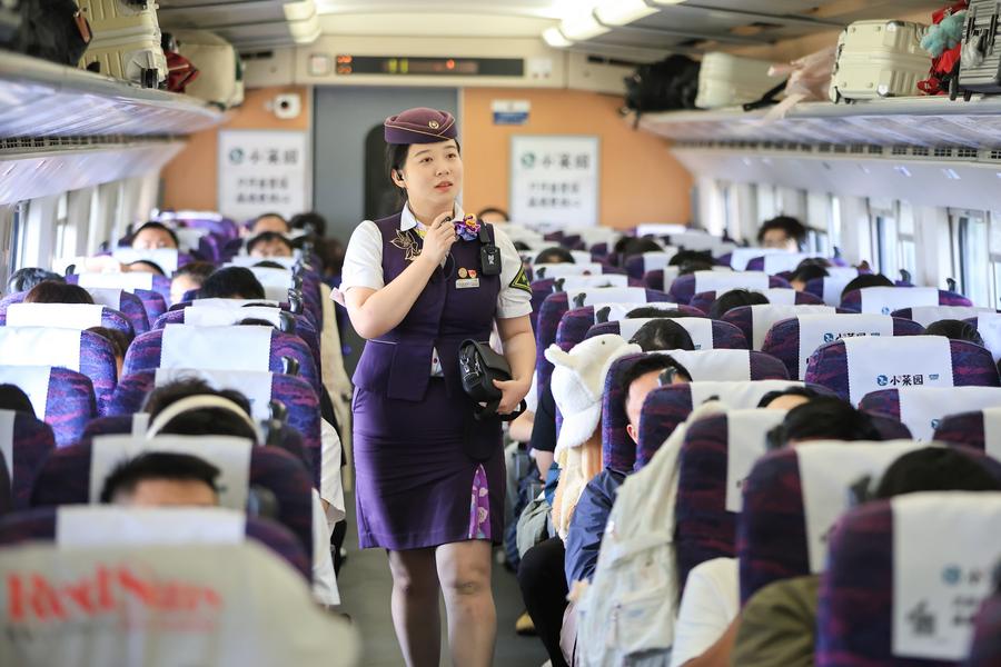 Traffico ferroviario durante le festività in Cina: oltre 100 milioni di passeggeri