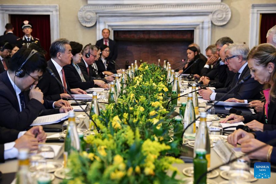 Cooperazione Cina-Italia ricca di fiori all'occhiello