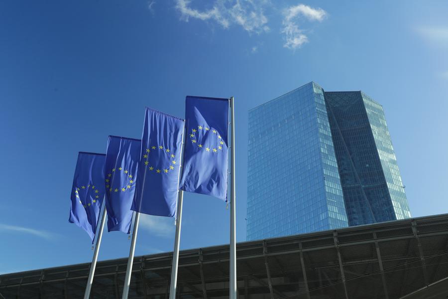 La BCE mantiene i tassi invariati mentre l'inflazione si aggira intorno all'obiettivo