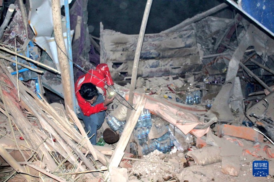 L'Afghanistan colpito nella notte da un sisma di magnitudo 6,4