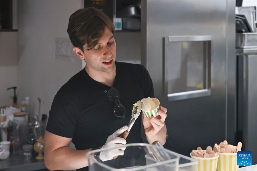 Gelatiere italiano insegue il suo sogno a Shanghai