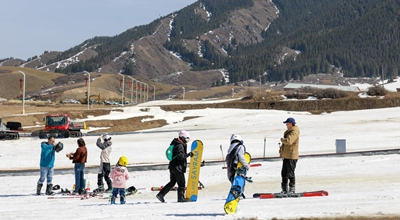 Lo Xinjiang lancia un programma di buoni consumo per incentivare il turismo invernale