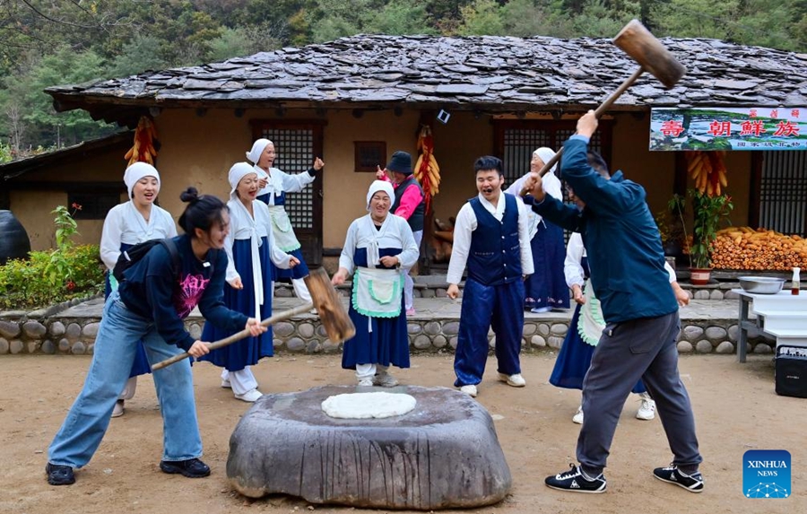 L'autostrada nazionale G331 della Cina porta vitalità all'area locale