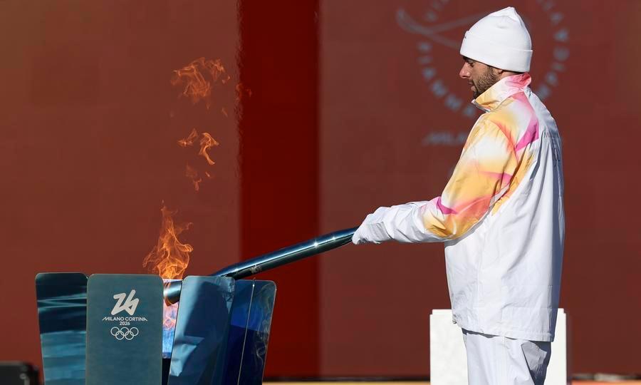 La staffetta della torcia per i Giochi Invernali Milano-Cortina 2026 parte da Roma