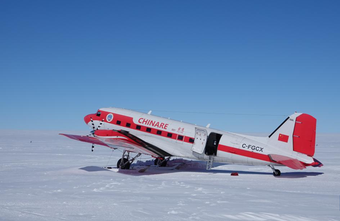 10 anni, 800.000 chilometri, l'aereo cinese Xue Ying 601 sorvola l'Antartide