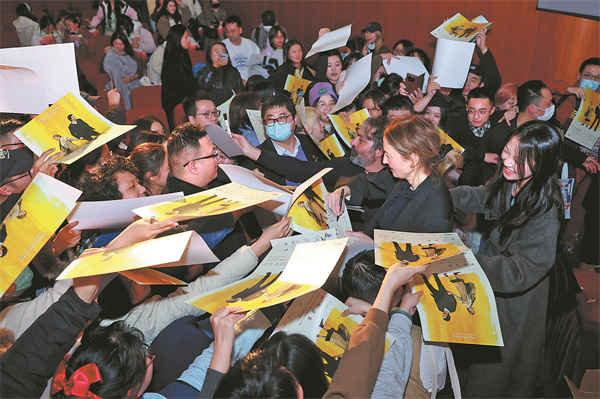 Saverio Costanzo e Alba Rohrwacher discutono L’Amica Geniale a Shanghai